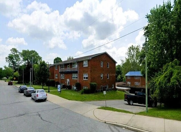 River Shore Apartments in South Bend, Indiana